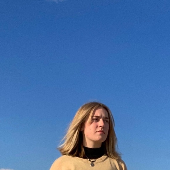 Meet your Posher, Emma - Picture 1 of 1